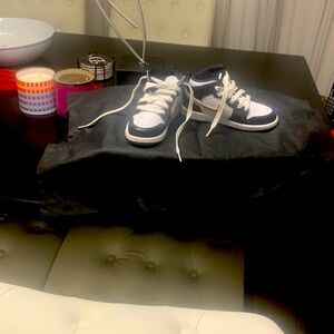 Black and white sneaker